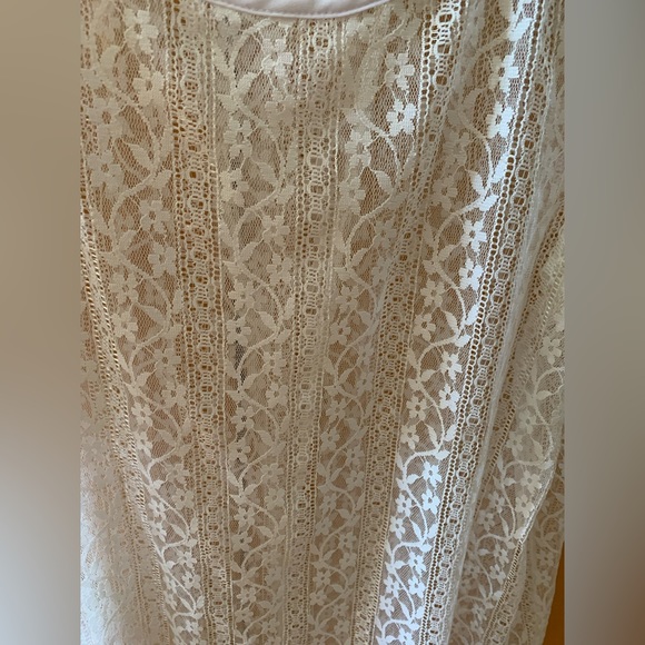 NWOT BCBGeneration Lace Top With Ruffle Sleeve Size XS - Picture 5 of 11